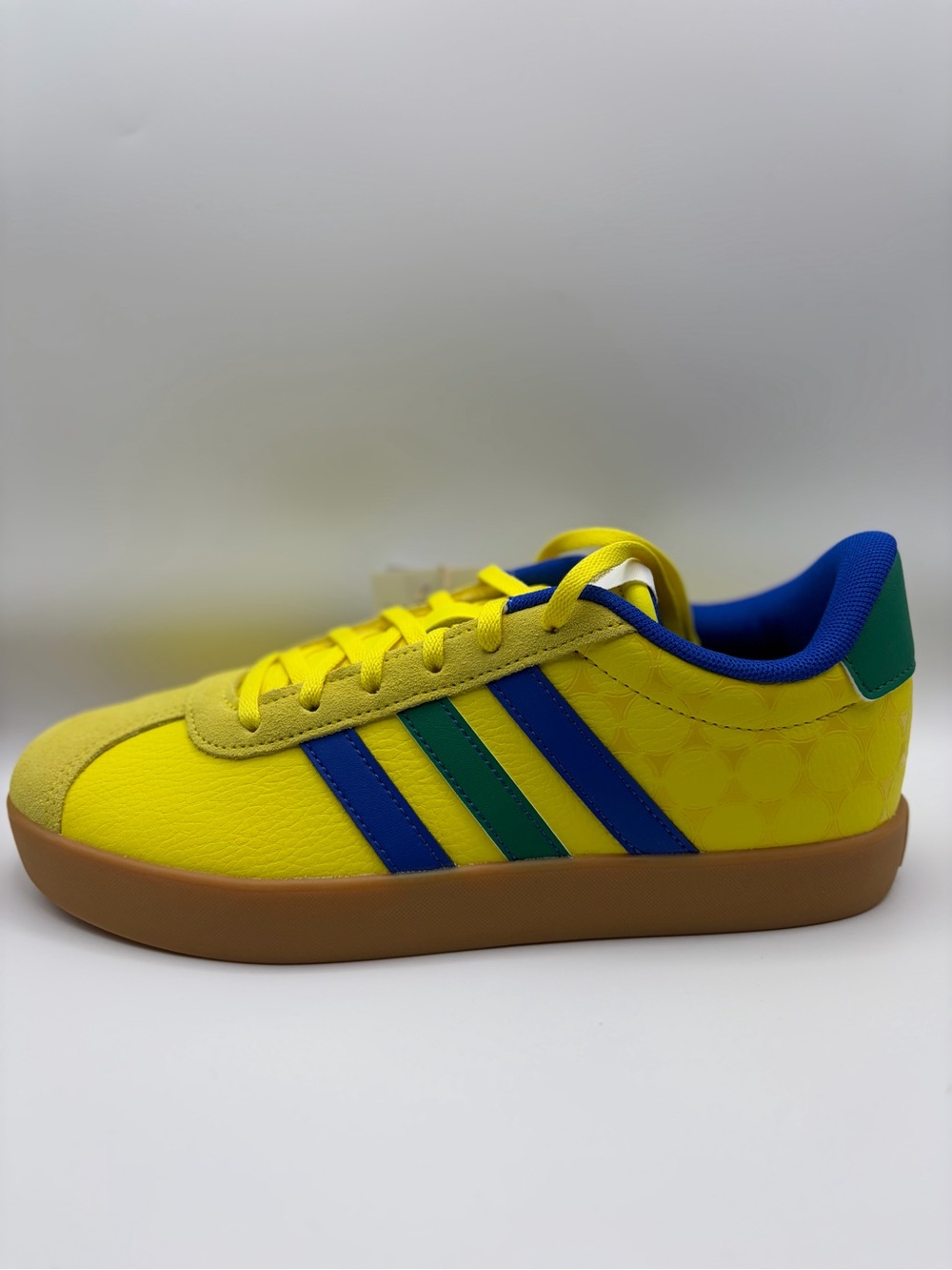 adidas VL Court 3.0 K World Cup Brazil Kids Size 6 Yellow Blue Green KI3123